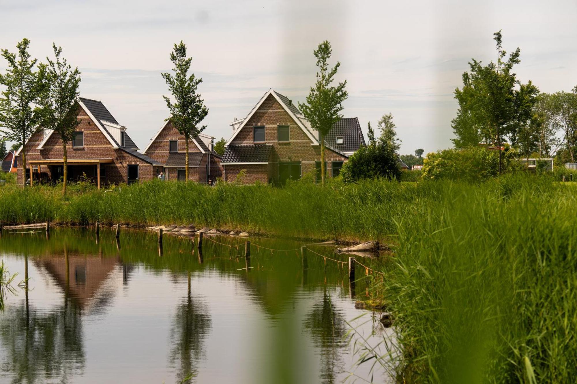 Hotel Waterdorp Burdaard Birdaard Exterior foto
